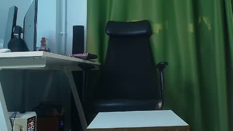 Snapshot of romaniamaster1 chatting on 07/10/26, 06:17 romaniamaster1 online show from 07/10/26, 06:17