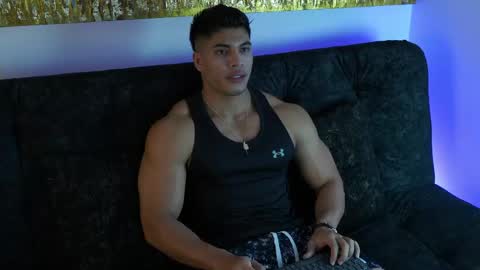 romano_kentt12 online show from 04/17/26, 03:42