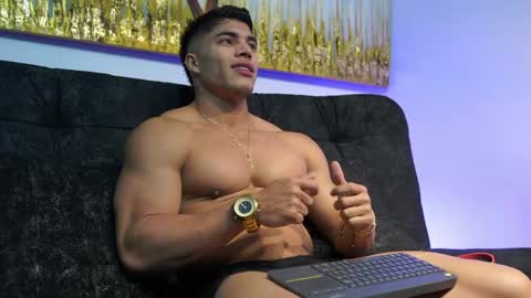 romano_kentt12 online show from 04/25/26, 02:36