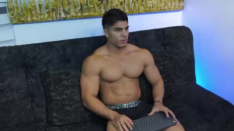 romano_kentt12 online show from 06/07/26, 03:32