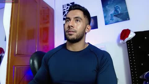 Snapshot of romanpearce_ chatting on 01/16/26, 08:46 Roman online show from 01/16/26, 08:46