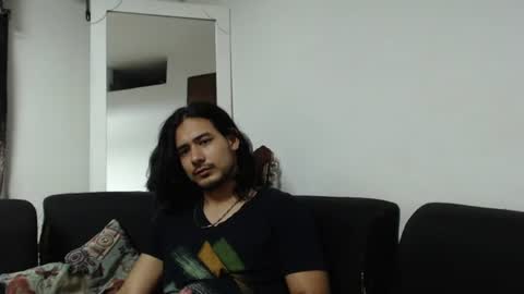 Snapshot of romanphoenix chatting on 06/11/26, 12:32 Roman online show from 06/11/26, 12:32