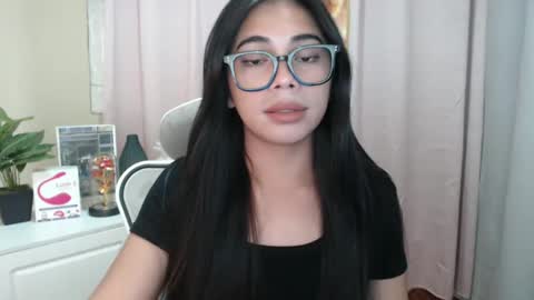 Snapshot of romantic_kath chatting on 12/12/24, 06:03 KATH online show from 12/12/24, 06:03