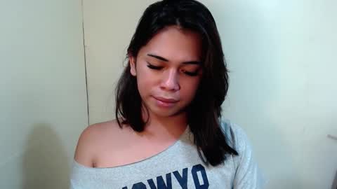 Snapshot of romantic_kath chatting on 09/15/25, 01:05 KATH online show from 09/15/25, 01:05