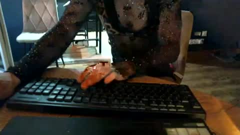 romantico_erotico online show from 06/28/26, 01:55