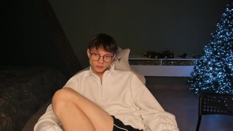 Snapshot of romeo_mercy chatting on 01/04/25, 02:35 Romeo online show from 01/04/25, 02:35