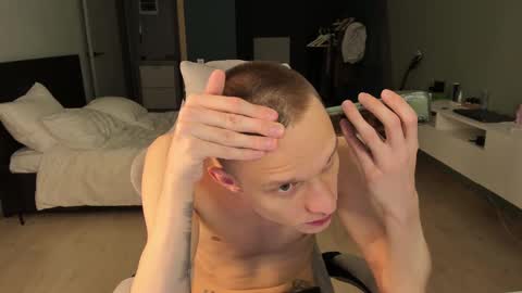 Snapshot of romeo_mercy chatting on 02/14/25, 09:32 Romeo online show from 02/14/25, 09:32