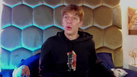 Snapshot of romeo_ricci1 chatting on 12/22/24, 01:55 Romeo Ricci online show from 12/22/24, 01:55