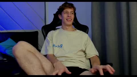 Snapshot of romeo_ricci1 chatting on 12/28/24, 01:59 Romeo Ricci online show from 12/28/24, 01:59