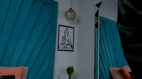 Snapshot of romeo_ricci1 chatting on 01/17/25, 12:42 Romeo Ricci online show from 01/17/25, 12:42