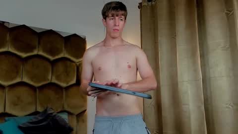 Romeo Ricci online show from 02/05/26, 06:23