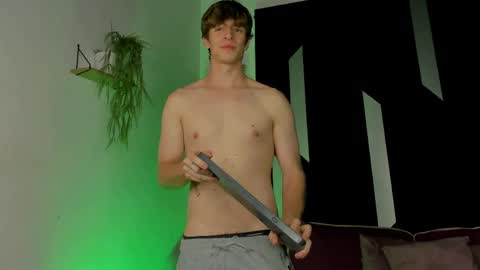 Romeo Ricci online show from 04/26/26, 09:51