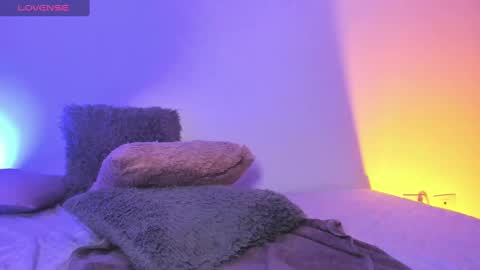 Snapshot of romeocolin_ chatting on 12/31/24, 09:42 R O M E O online show from 12/31/24, 09:42