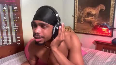 Snapshot of romeotyn chatting on 01/31/26, 07:11 romeotyn online show from 01/31/26, 07:11