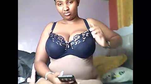 Snapshot of romina_26 chatting on 05/15/26, 07:54 Romina 26 online show from 05/15/26, 07:54