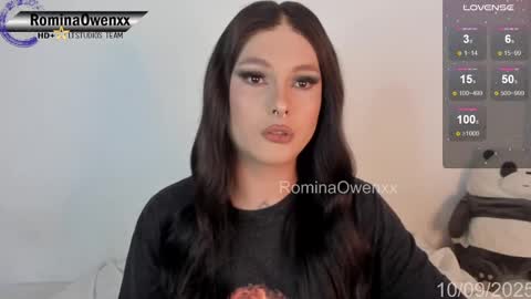 Snapshot of rominaowenxx chatting on 09/10/25, 06:02 ROMINA OWEN online show from 09/10/25, 06:02