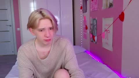 Ron online show from 04/22/26, 06:05