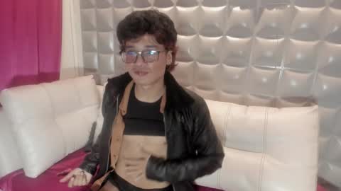 Snapshot of ronaldthompson__ chatting on 02/26/26, 12:09 Ronald Thompson online show from 02/26/26, 12:09