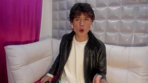 Snapshot of ronaldthompson__ chatting on 03/02/26, 01:41 Ronald Thompson online show from 03/02/26, 01:41