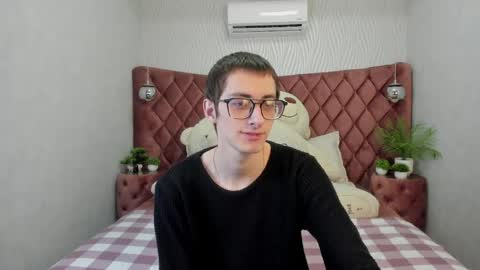 ronbevs online show from 04/22/26, 07:48