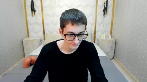 Snapshot of ronbevs chatting on 05/27/26, 07:55 ronbevs online show from 05/27/26, 07:55