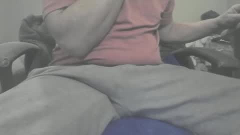 Snapshot of roney58 chatting on 02/02/25, 12:57 roney58 online show from 02/02/25, 12:57