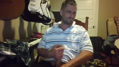 Snapshot of ronniejohnston13 chatting on 06/15/26, 02:03 ronniejohnston13 online show from 06/15/26, 02:03