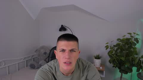 Snapshot of rony_winston chatting on 12/02/24, 01:24 Rony online show from 12/02/24, 01:24