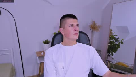 Snapshot of rony_winston chatting on 12/09/24, 01:24 Rony online show from 12/09/24, 01:24