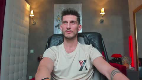 onlyfans-   online show from 02/11/25, 10:50