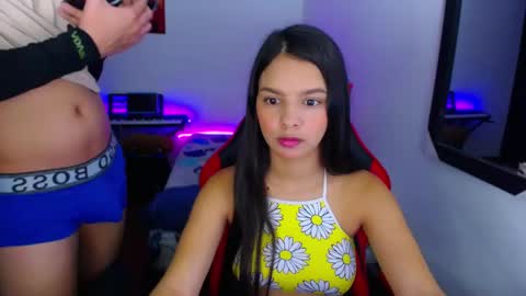  MIA AND PAUL online show from 11/10/25, 04:28