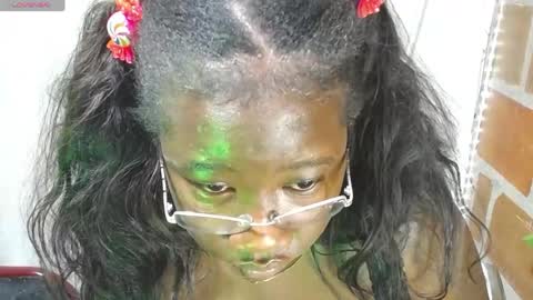 roos_veyker online show from 04/22/26, 06:27