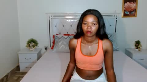 Snapshot of rorennah chatting on 07/02/26, 06:25 Rorenah online show from 07/02/26, 06:25