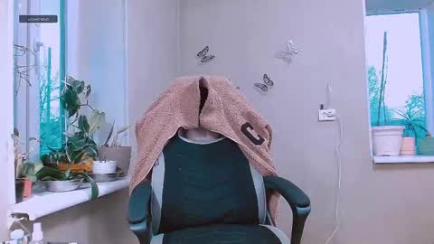 rosa843850 online show from 04/12/26, 04:34