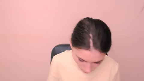 Rose online show from 10/29/25, 07:43