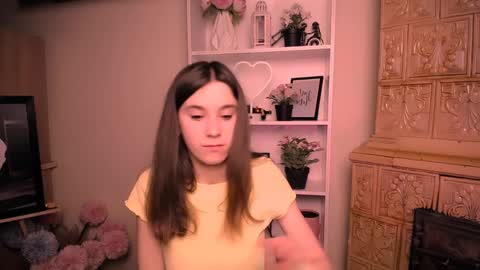 Rose online show from 03/31/26, 06:25