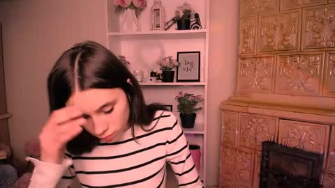 Rose online show from 04/15/26, 06:31