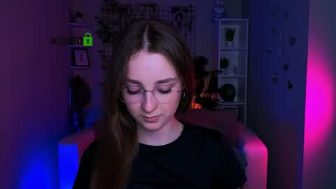 Snapshot of rosalie_swan3 chatting on 06/18/26, 07:07 Black Swan online show from 06/18/26, 07:07