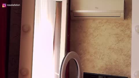 Rosalie online show from 09/17/25, 05:20