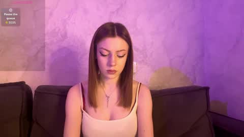 rosaliehue online show from 04/12/26, 06:13