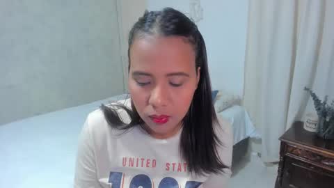 Rosalia online show from 02/19/25, 10:12