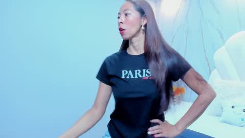 Rosalinda online show from 12/04/24, 01:09