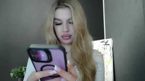 Rosalina online show from 11/30/25, 02:32