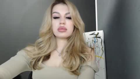 Rosalina online show from 04/24/26, 12:18