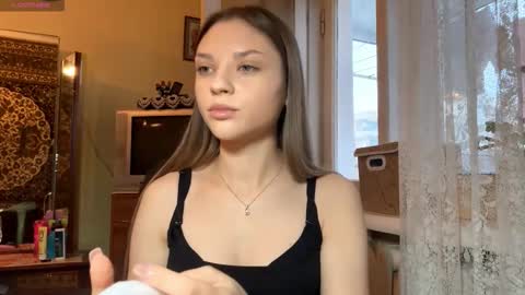 Mona online show from 12/14/25, 01:05