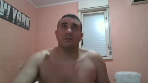 Snapshot of rosario1212 chatting on 01/24/25, 12:52 Rosario online show from 01/24/25, 12:52