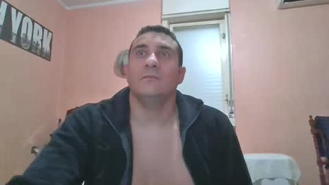 Snapshot of rosario1212 chatting on 01/30/25, 05:19 Rosario online show from 01/30/25, 05:19