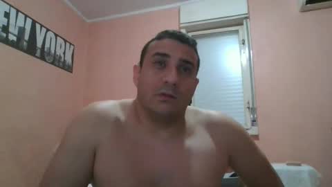 Snapshot of rosario1212 chatting on 02/27/25, 12:54 Rosario online show from 02/27/25, 12:54