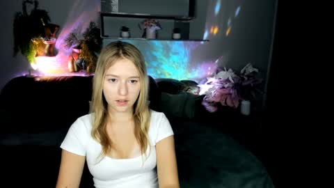 RosaRising online show from 06/21/26, 09:23