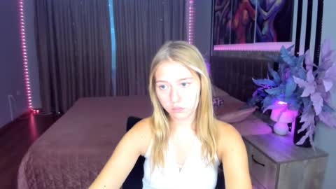 RosaRising online show from 06/25/26, 05:12